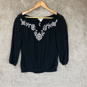 White House Black Market Blouse Womens XS Silk Embroidered Boho Peasant- 3754